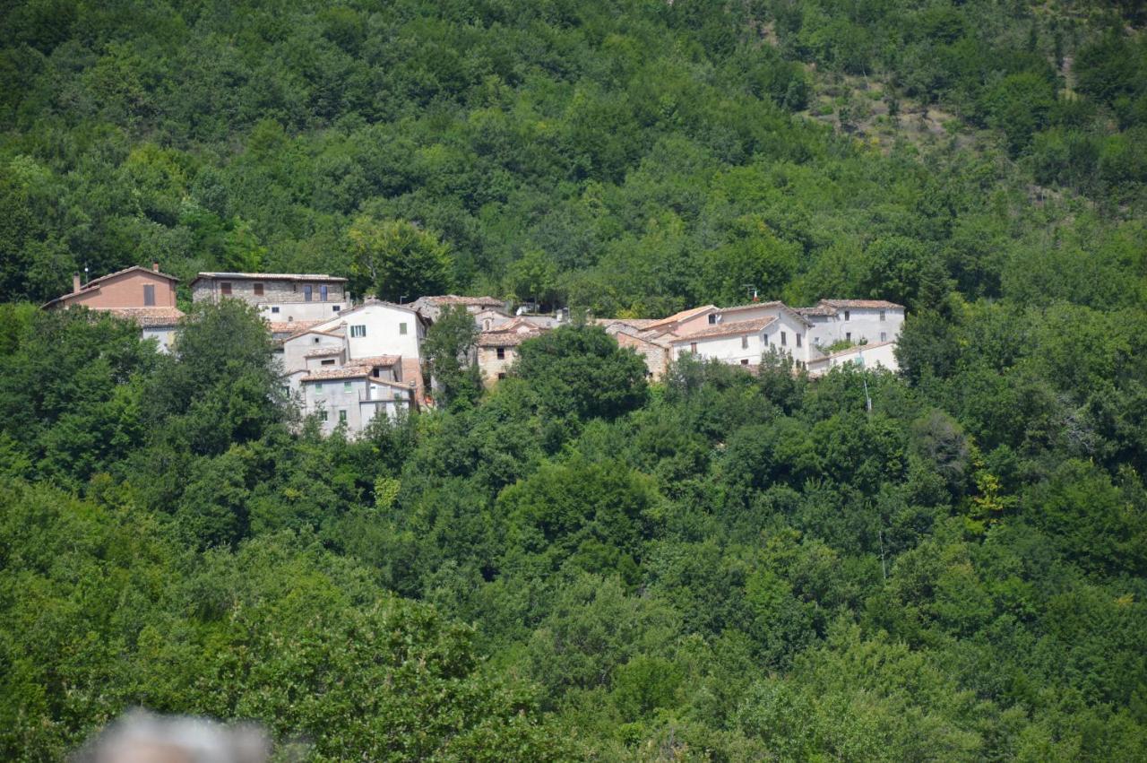 Locanda Della Rocca Sarnano Eksteriør bilde