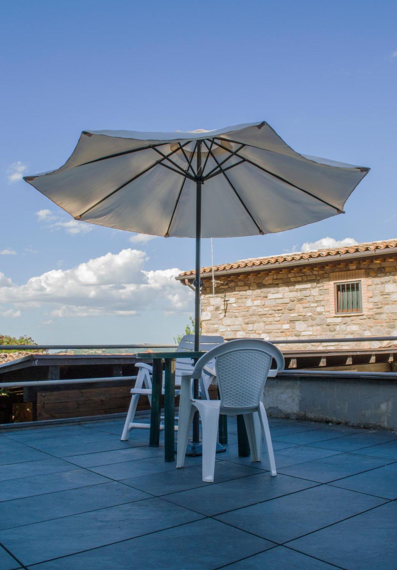 Locanda Della Rocca Sarnano Eksteriør bilde